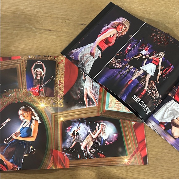 Taylor Swift Concert Programs - Picture 2 of 3